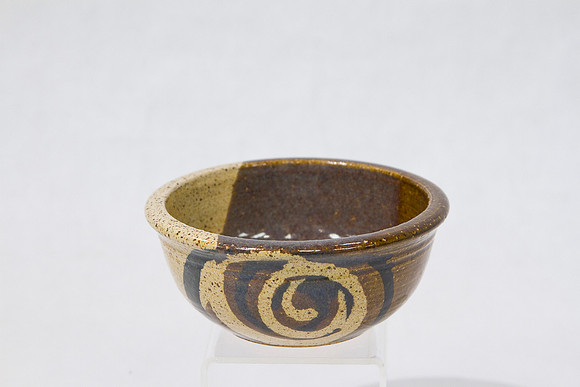 8 GBG_Willie Hulce_Bowl 2.25 x 4.75, $22